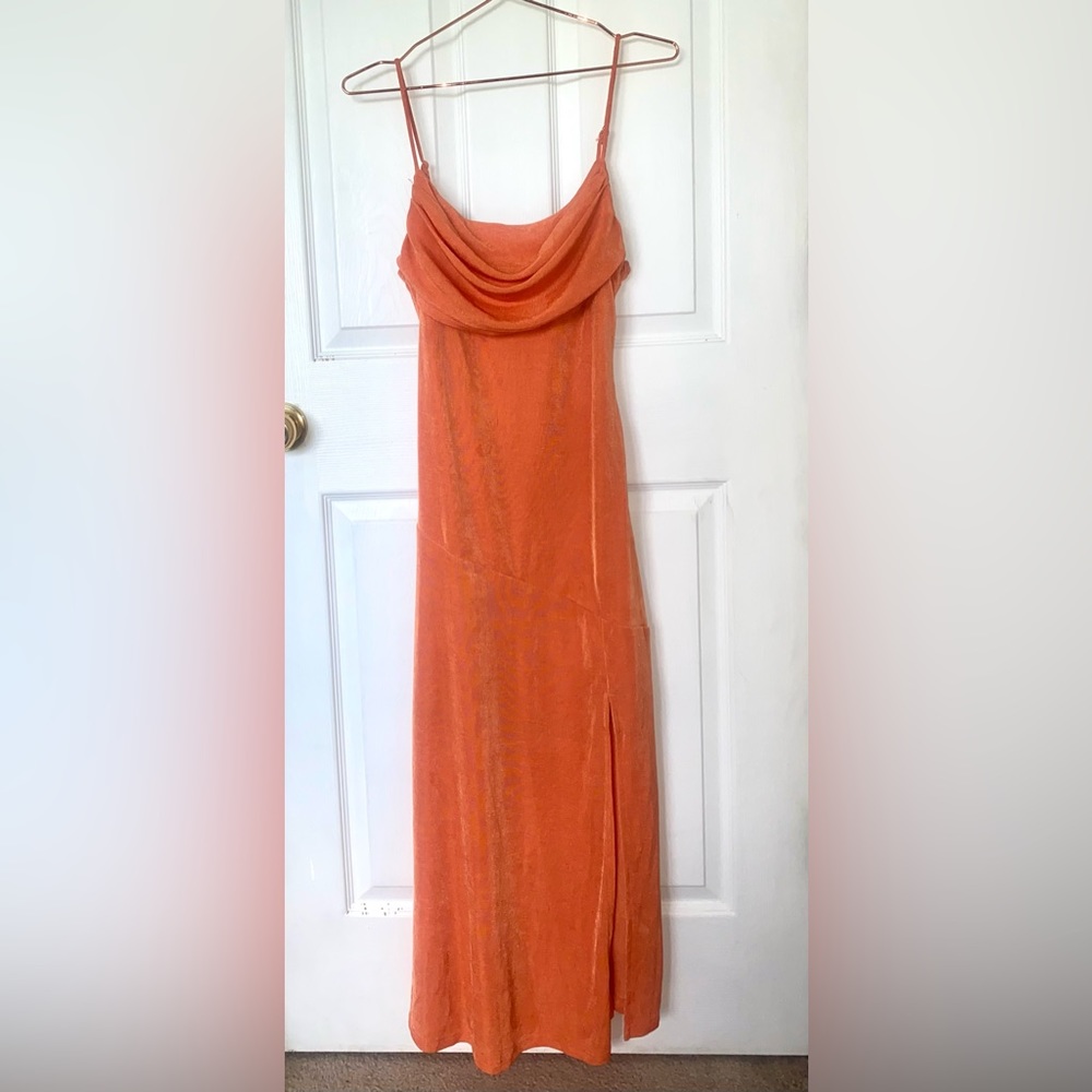Shimmer orange midi-length dress with leg slit